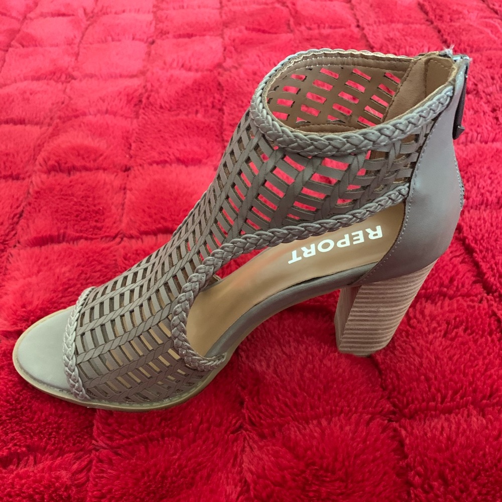 Brand new Report brand open toed 3 1/2” heels.